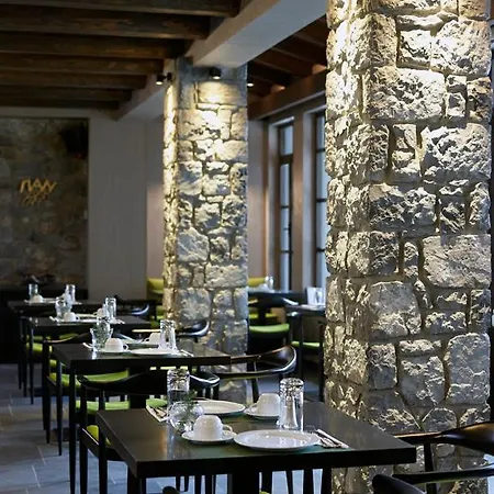 Art Mainalon Hotel 4*