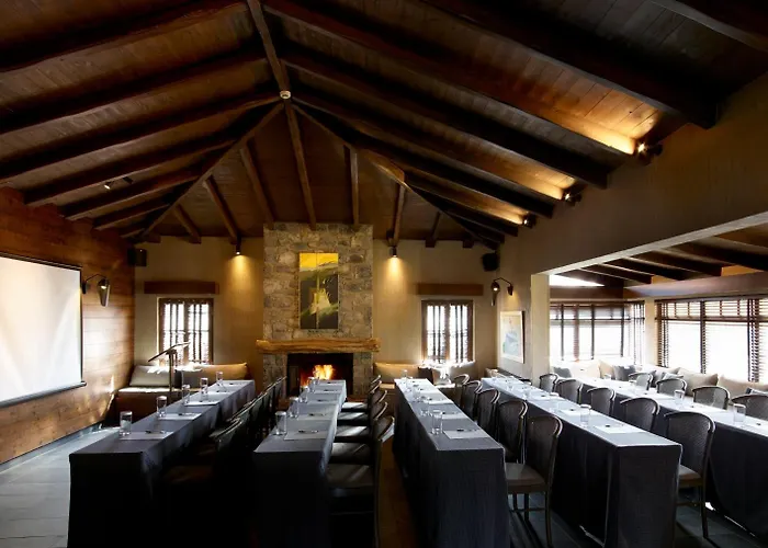 Hotel Art Mainalon 4*