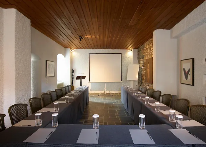 Art Mainalon 4* Vitína