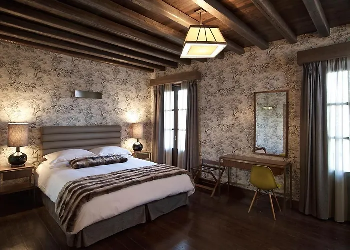 Hotel Art Mainalon 4*