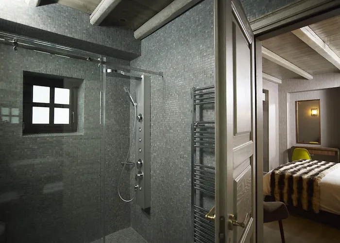 Art Mainalon Vitína